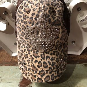 Women’s trucker cap